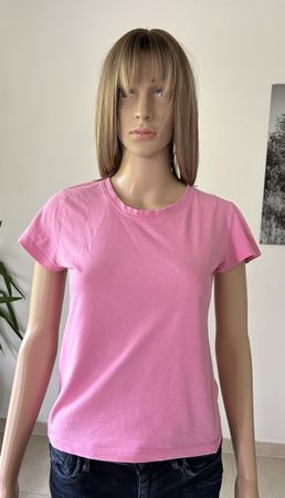 Pink Summer T-Shirt - Perfect for Casual Outfits! Size S