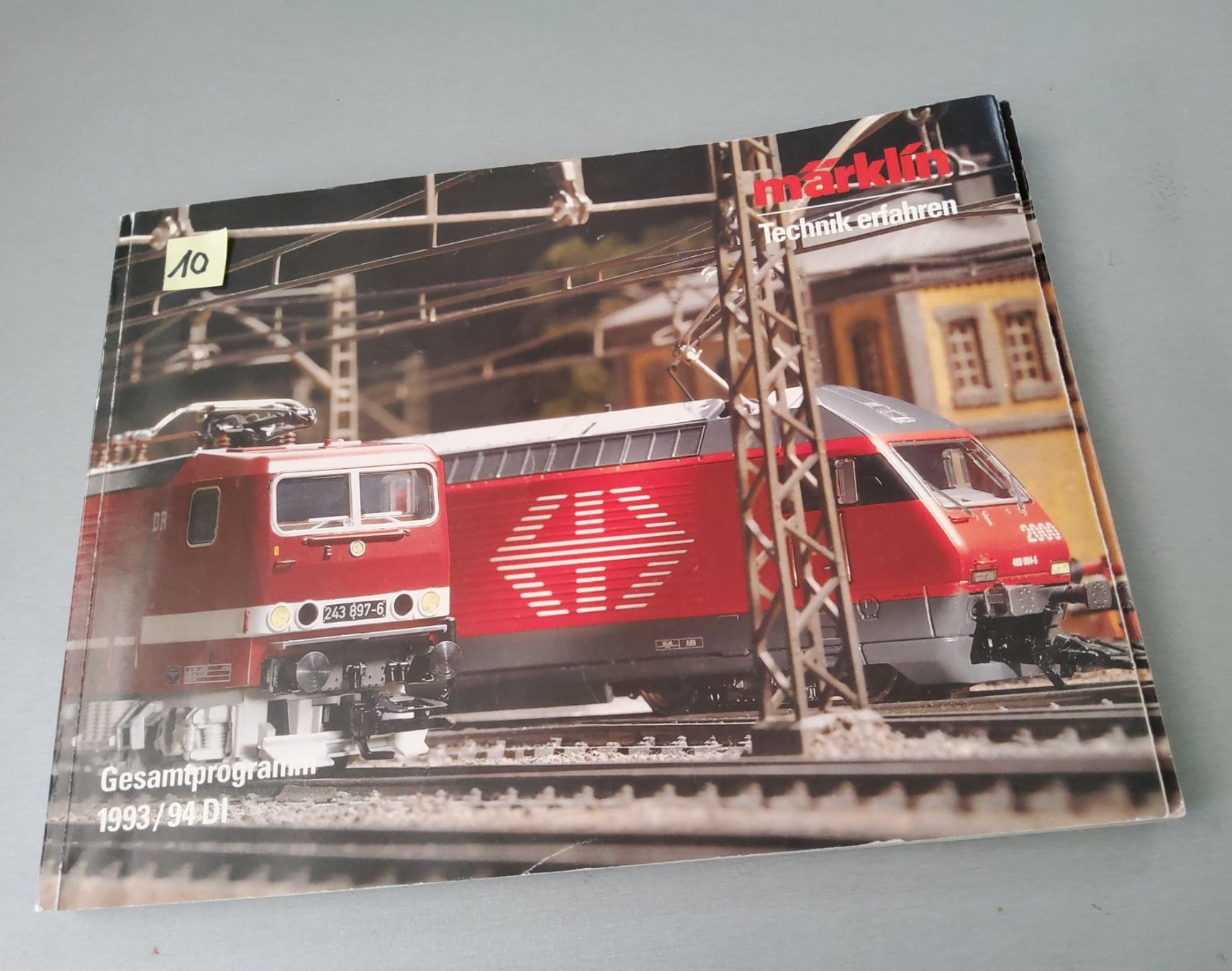 Märklin Modellini di ferrovie: Märklin Katalog 1993/94 Technik erfahren – Usato da Grüningen venduto da VENOM59