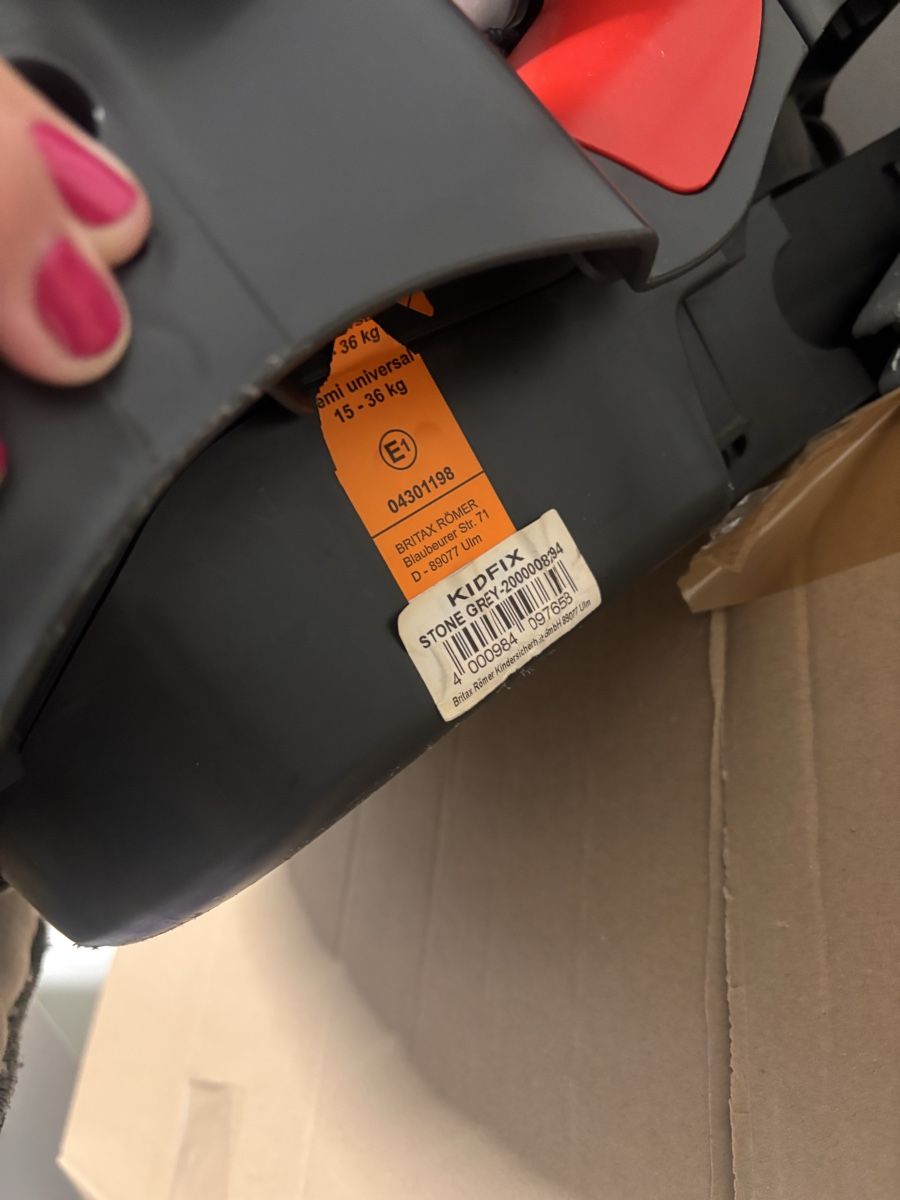 Britax Römer Seggiolini per auto: Kindersitz RÖMER Kidfix 15-36 kg – Usato da Liestal venduto da Efri33 1