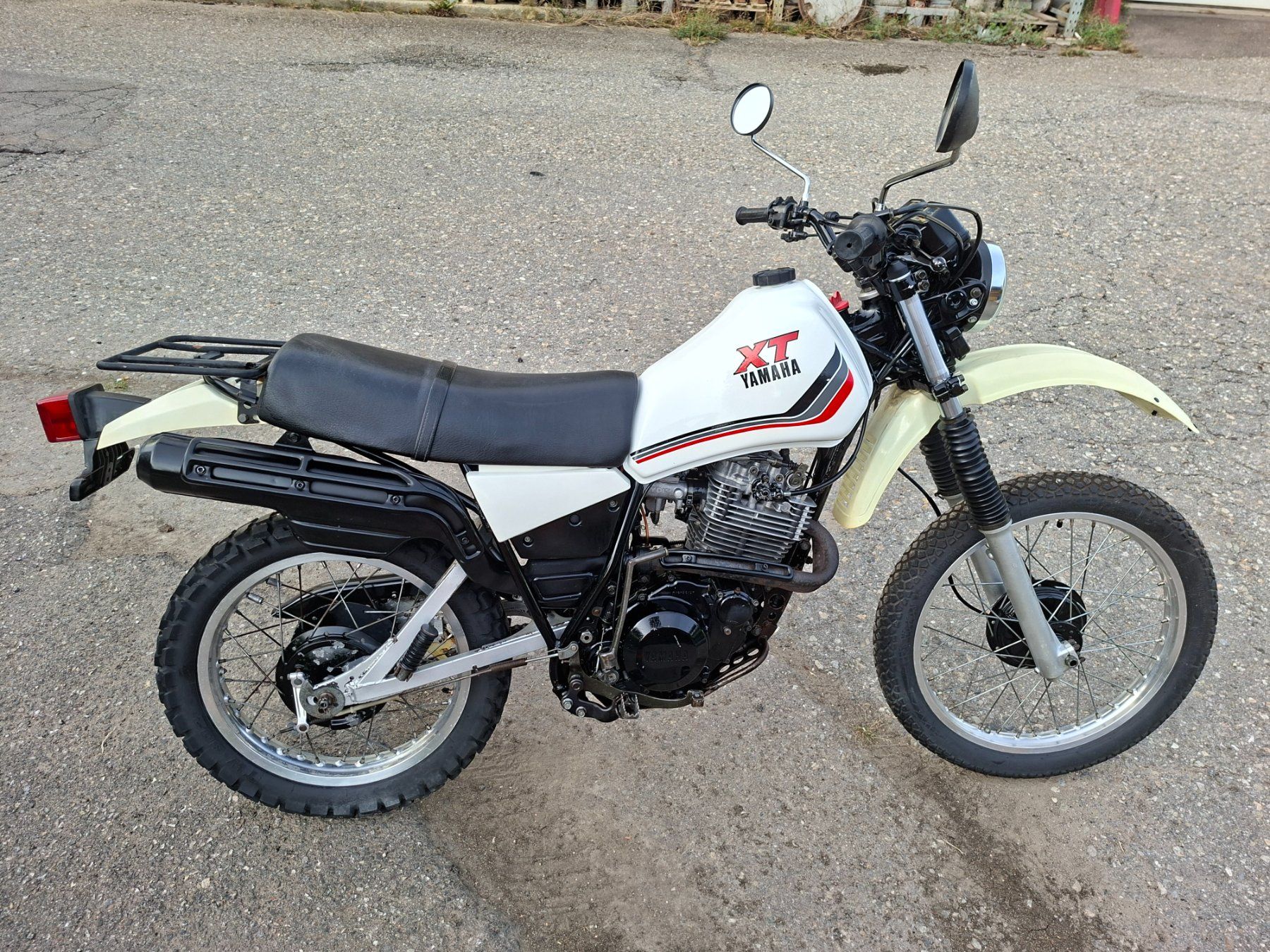 Yamaha Enduro: Motorrad Yamaha XT 550 – Usato da Fehren venduto da chilijaggi