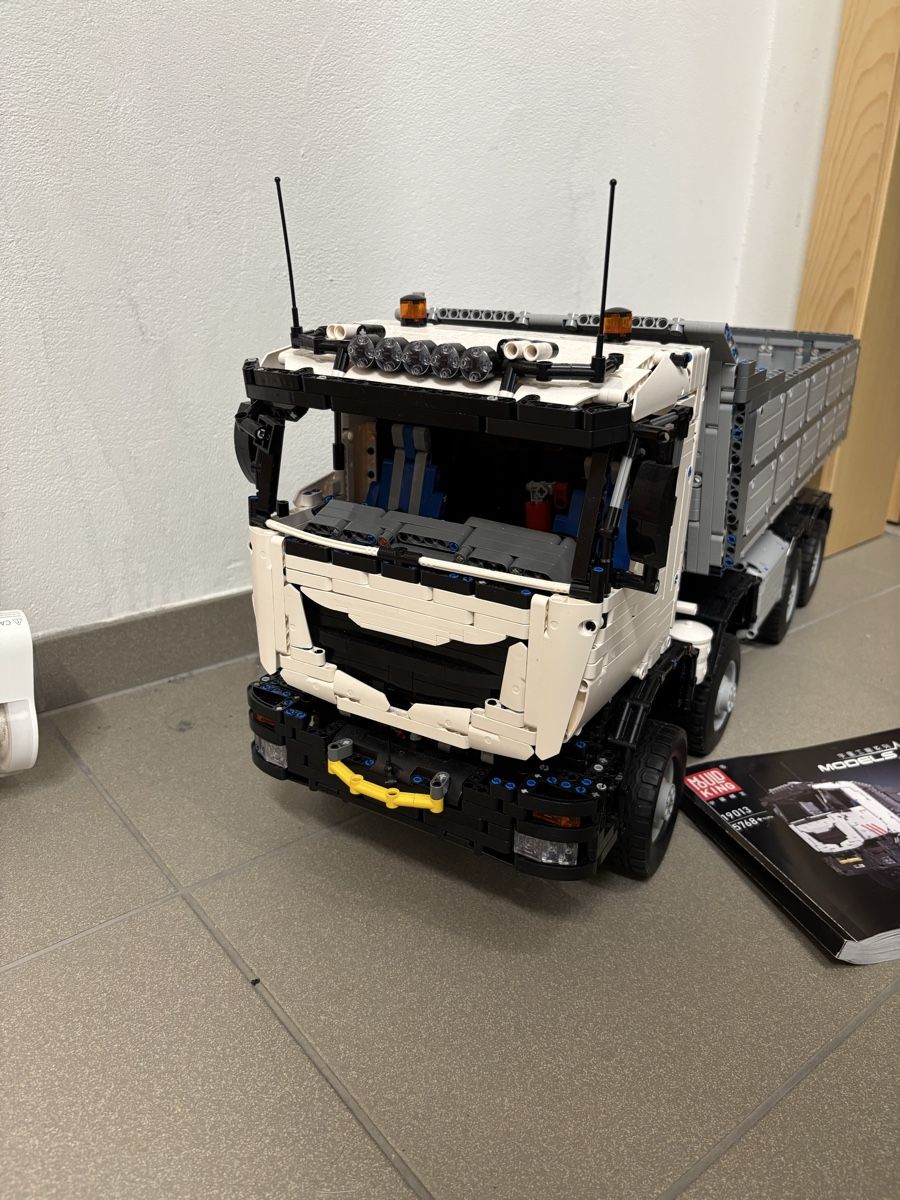 Mould King Kit di costruzioni: Mould King Pneumatic Dump Truck – Usato da Zermatt venduto da zflori