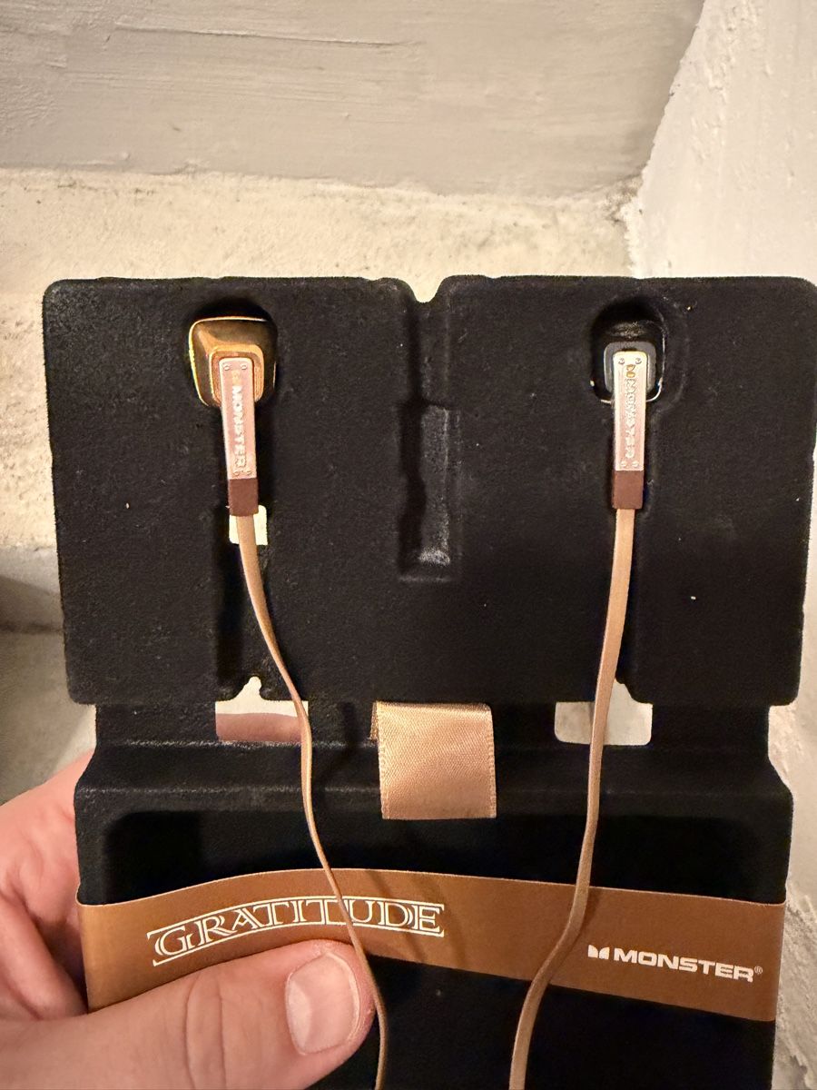 Cuffie: Monster Gratitude In-Ear Kopfhörer mit Orginalverpackung – Usato da Büsserach venduto da hua_1993 2