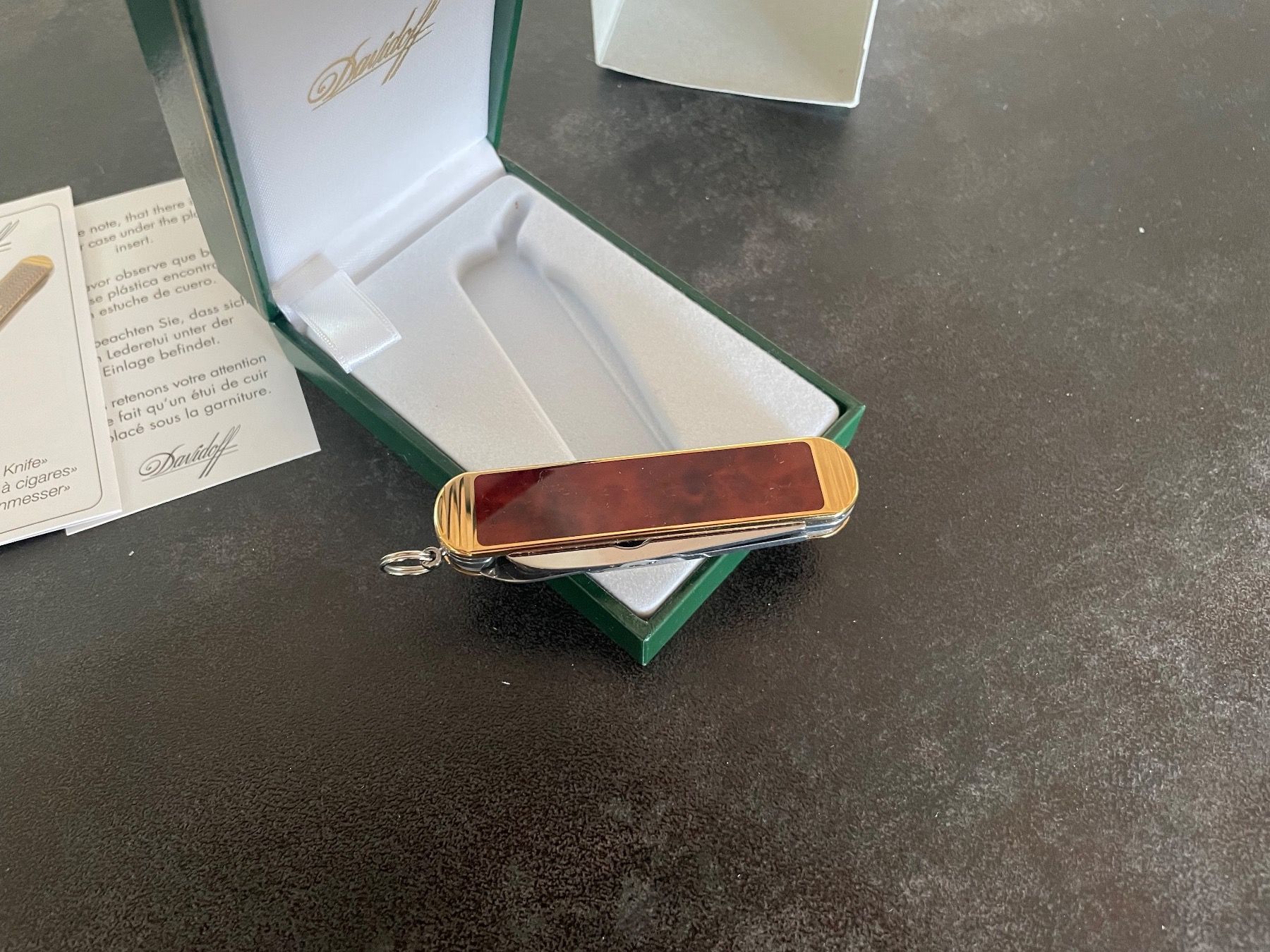 Victorinox Coltelli tascabile: Couteau Vintage Victorinox Davidoff – Nuovo e nell'imballaggio originale da Vallamand venduto da Bricbracbroc82 3