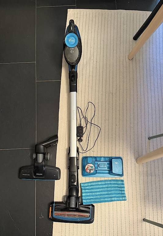 Philips Aspirapolveri & Accessori: Staubsauger & Nassreiniger Philips SpeedPro Aqua – Usato da Bern venduto da Sareliii