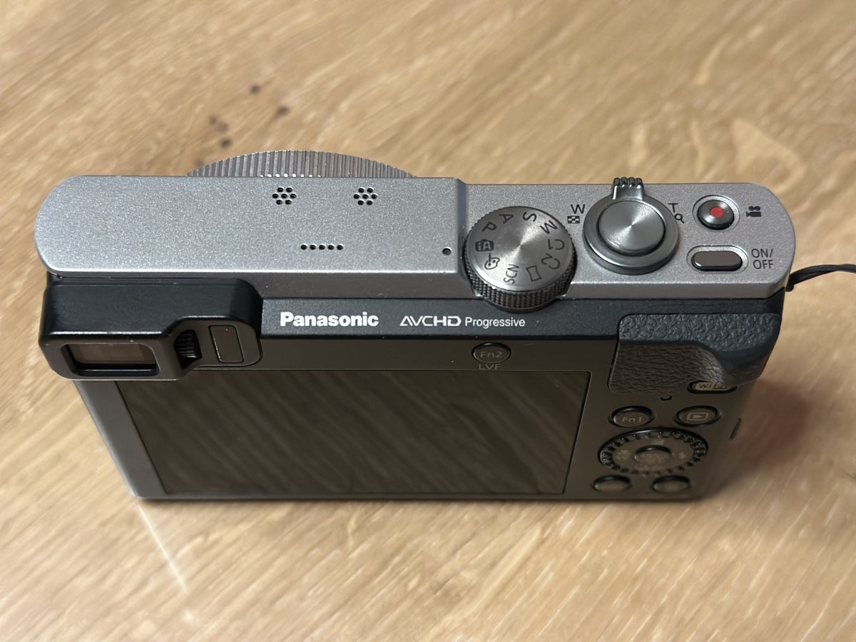 Panasonic Fotocamera: Panasonic Lumix TZ 71  – Difettoso da Siggenthal Station venduto da DynamicLight 3