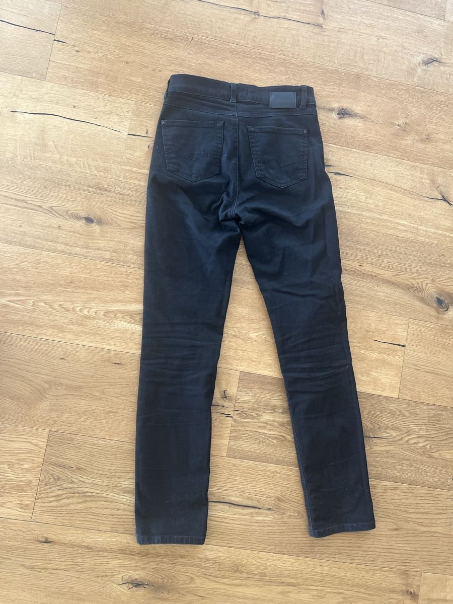 Angels Jeans: Angels Jeans Gr. 34/Regular – Gebraucht aus Rapperswil SG von zani_st 1