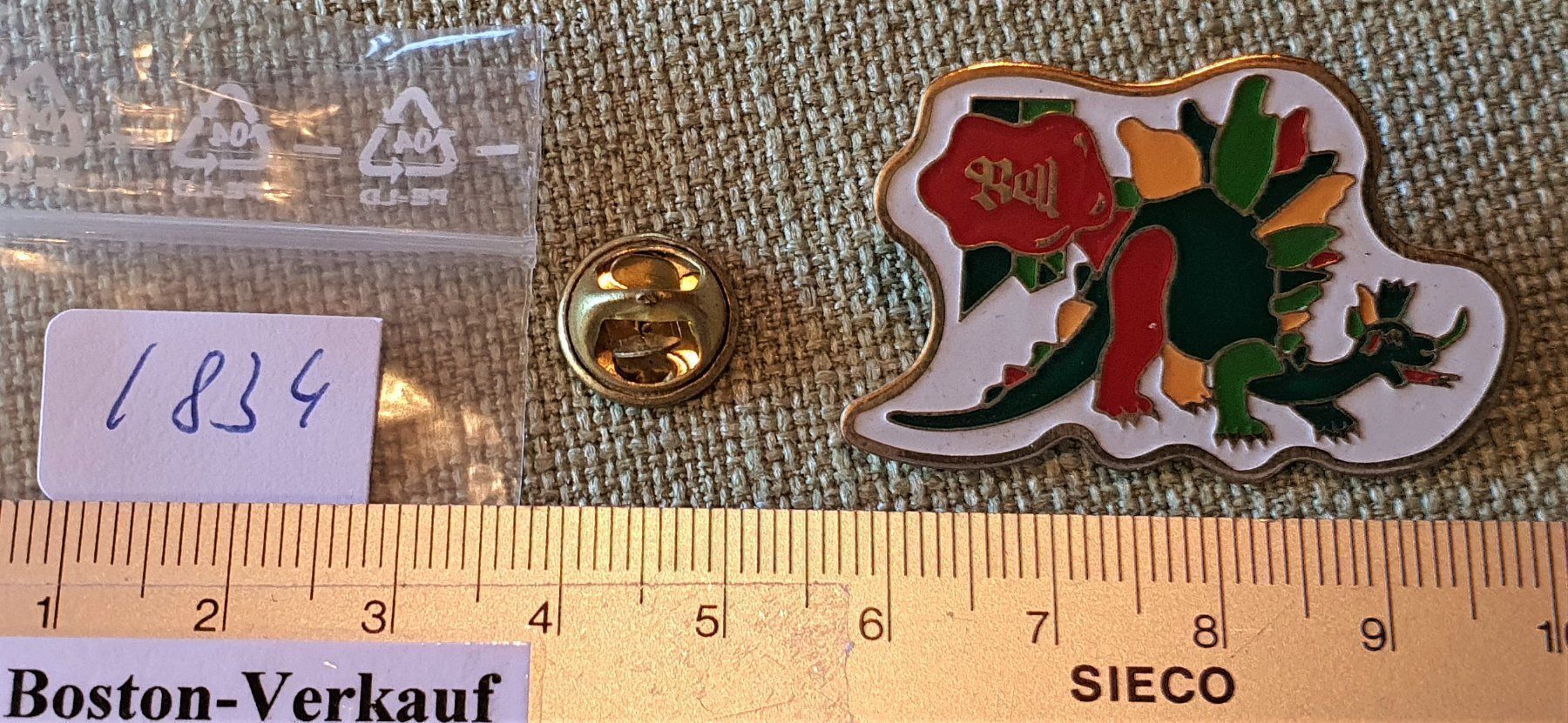 Placchette & Badge: I834 - Pin Bell Basel Dinosaurier – Usato da Reinach BL venduto da Boston-Verkauf 1