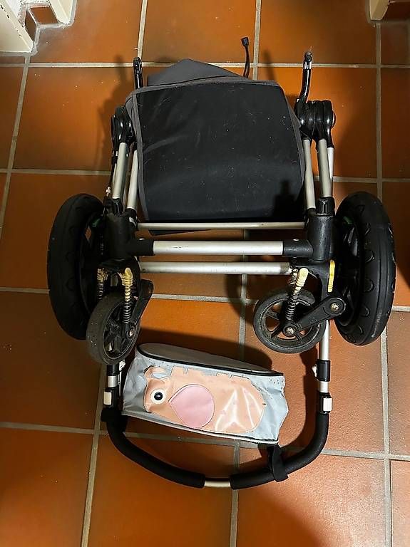 Poussette: Kinderwaagen Bugaboo – D'occasion à Flüh par pri_nl9g 1