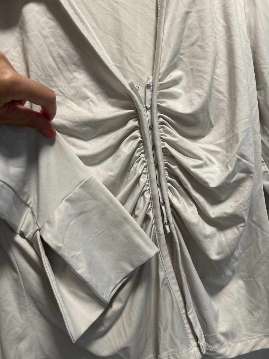 Camicette: Bluse aus gerafftem elegant Gathered sati – Usato da Zürich venduto da sel_tvq7 1