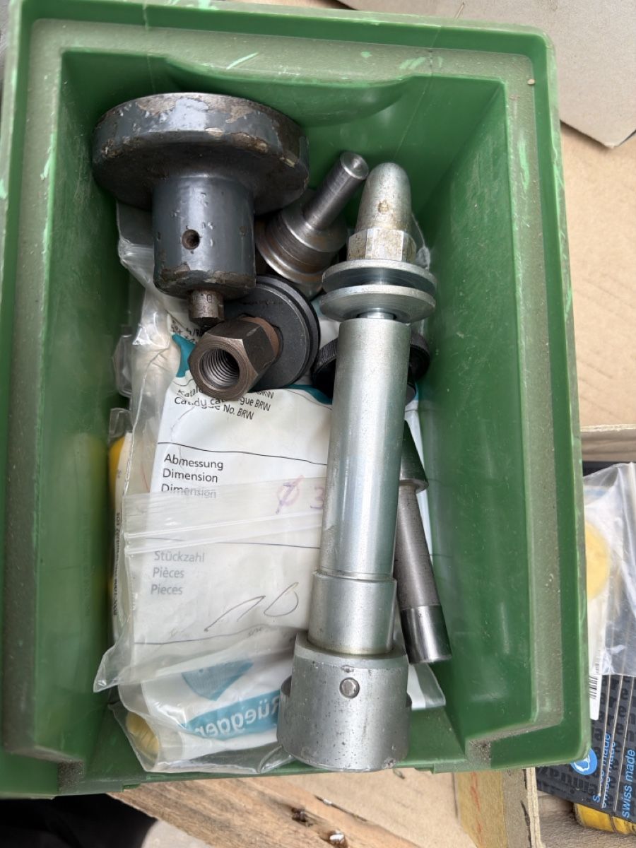 Altro per industria metallurgica: Diverses Werkzeug mit Spannzangen gem Bilder – Usato da Necker venduto da liq24 5