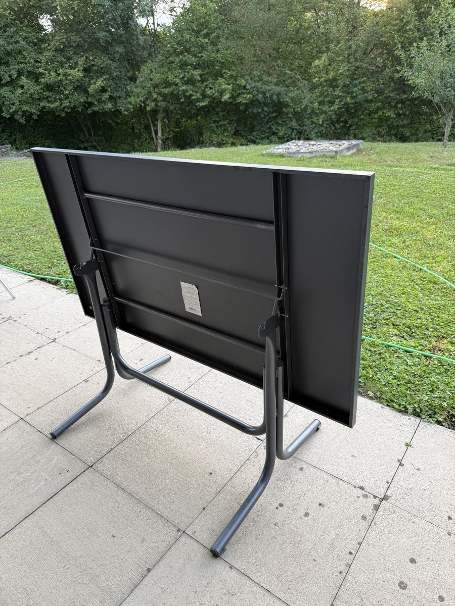 Tavoli: Gartentisch aus Metall, Anthrazit, Marke Schaffner Swiss – Usato da Müllheim Dorf venduto da Hoernlimann 2