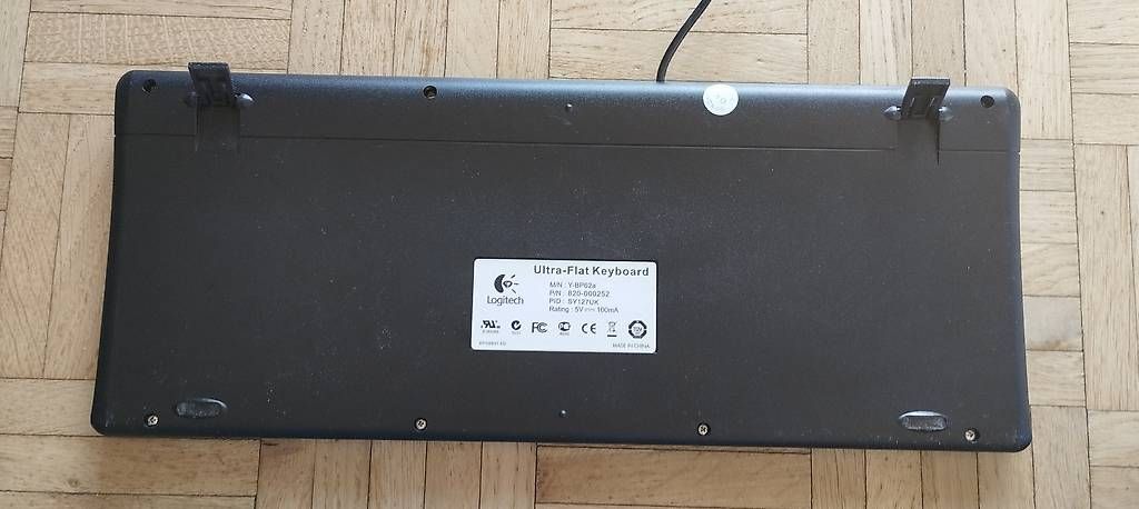 Tastiere: Logitech Ultra-Flat Keyboard  flache USB Tastatur, Schwarz – Usato da Zollikofen venduto da pav_8lhm 1