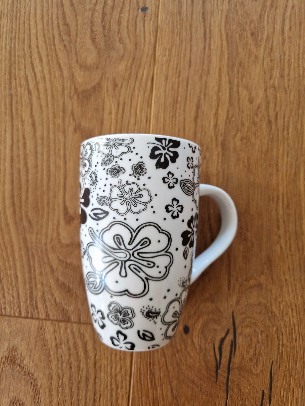 Tazze: Teetasse weiss mit Blumen – Usato da Eschenbach SG venduto da SanFranciscoCalifornia