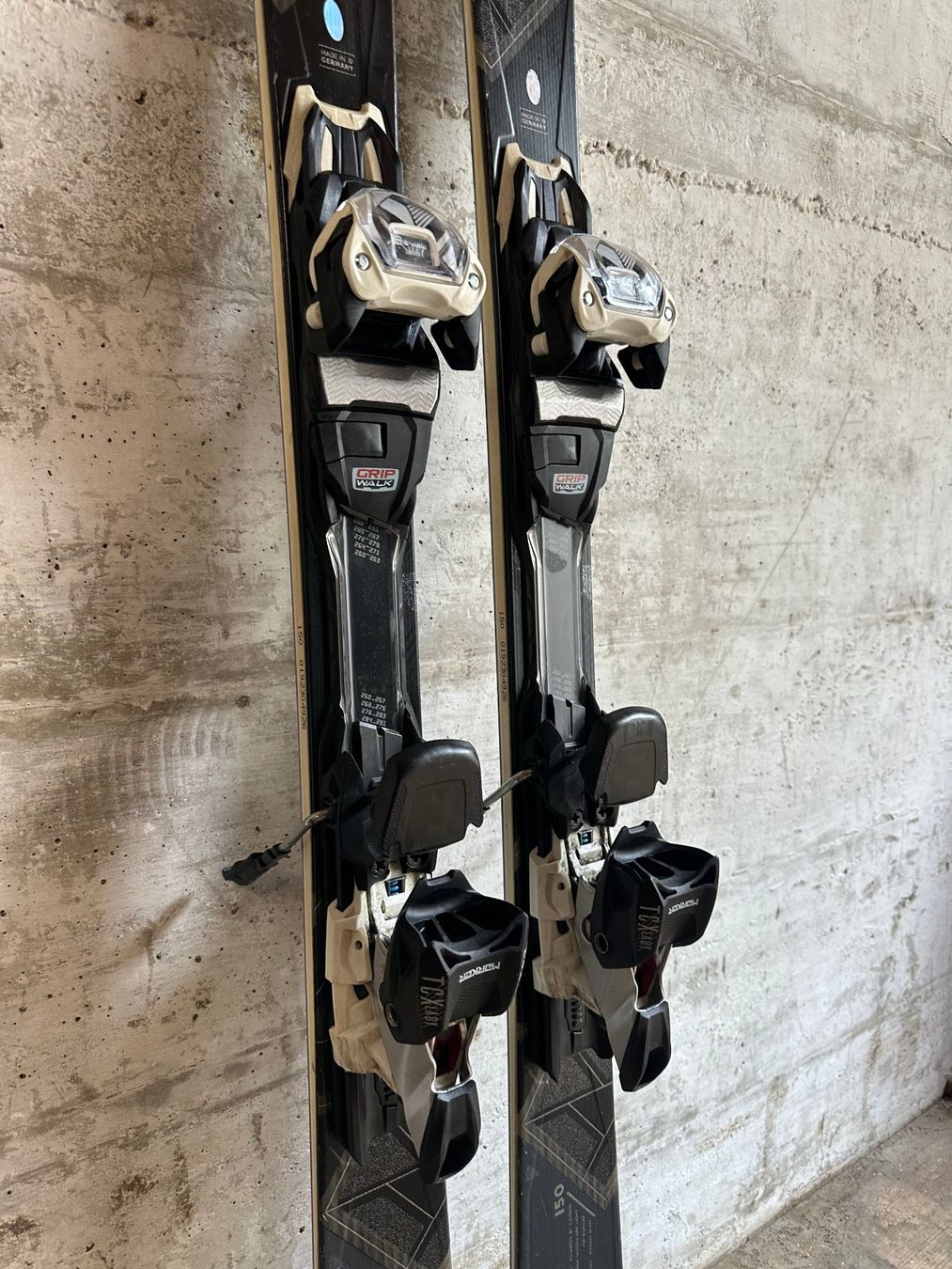 Völkl Sci: Völkl Flair SC Carbon Ski 150CM – Usato da Emmenbrücke venduto da karkarkar 2