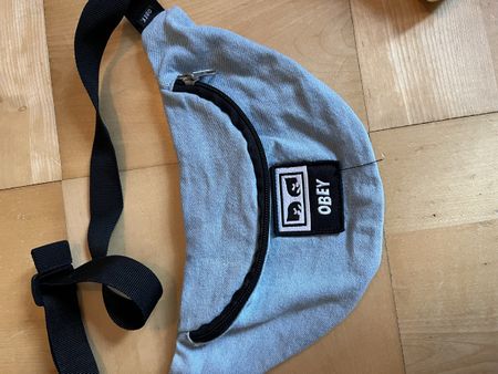 Obey Tasche Bauchtasche denim hellblau unisex guter Zustand