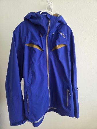 Sportjacke von ODLO - Wasserfest