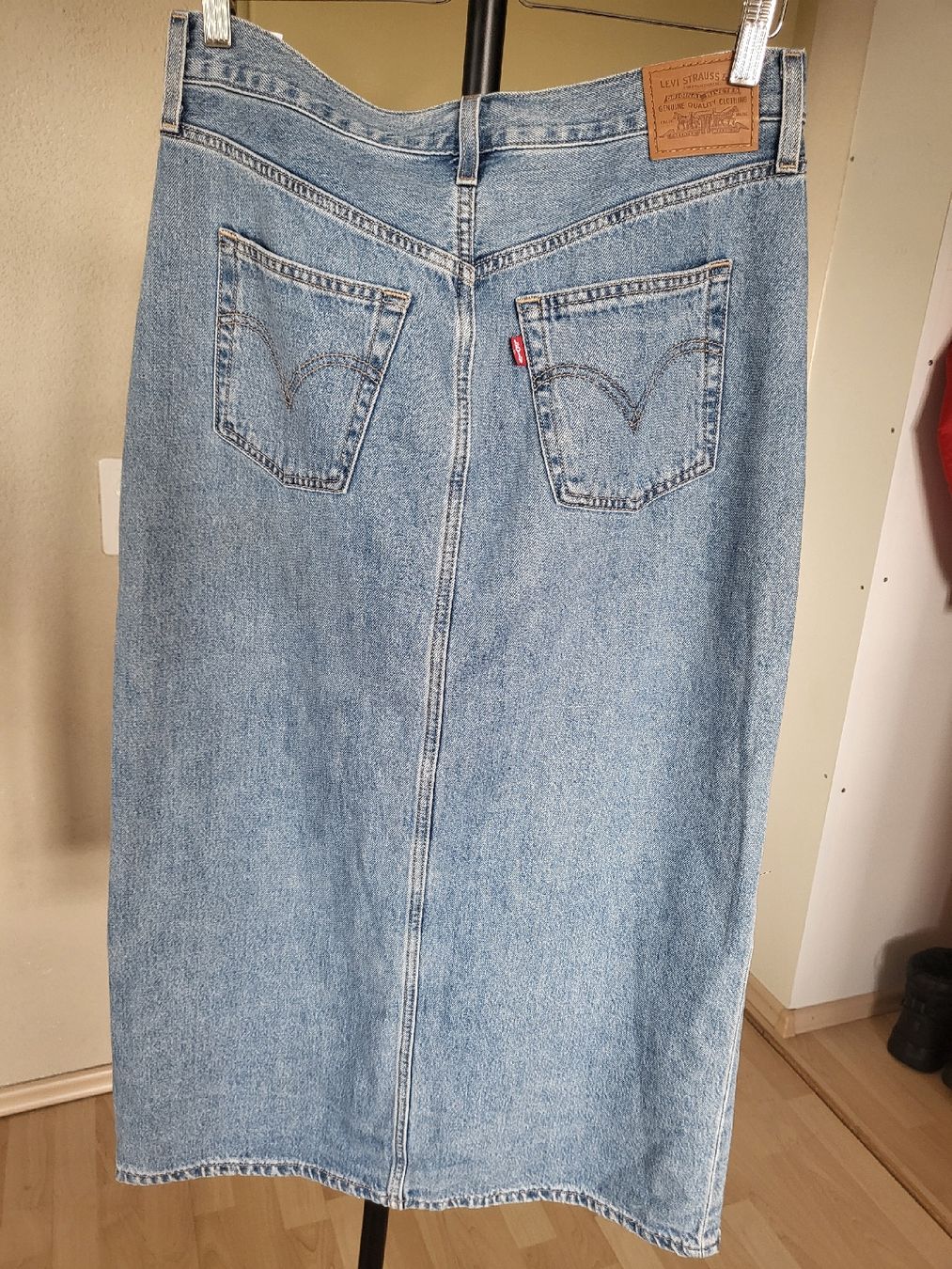 Levi's Gonne: Levi's Denim Skirt, size 31, light blue. – Usato da Sarmenstorf venduto da zuz_q5kq 1