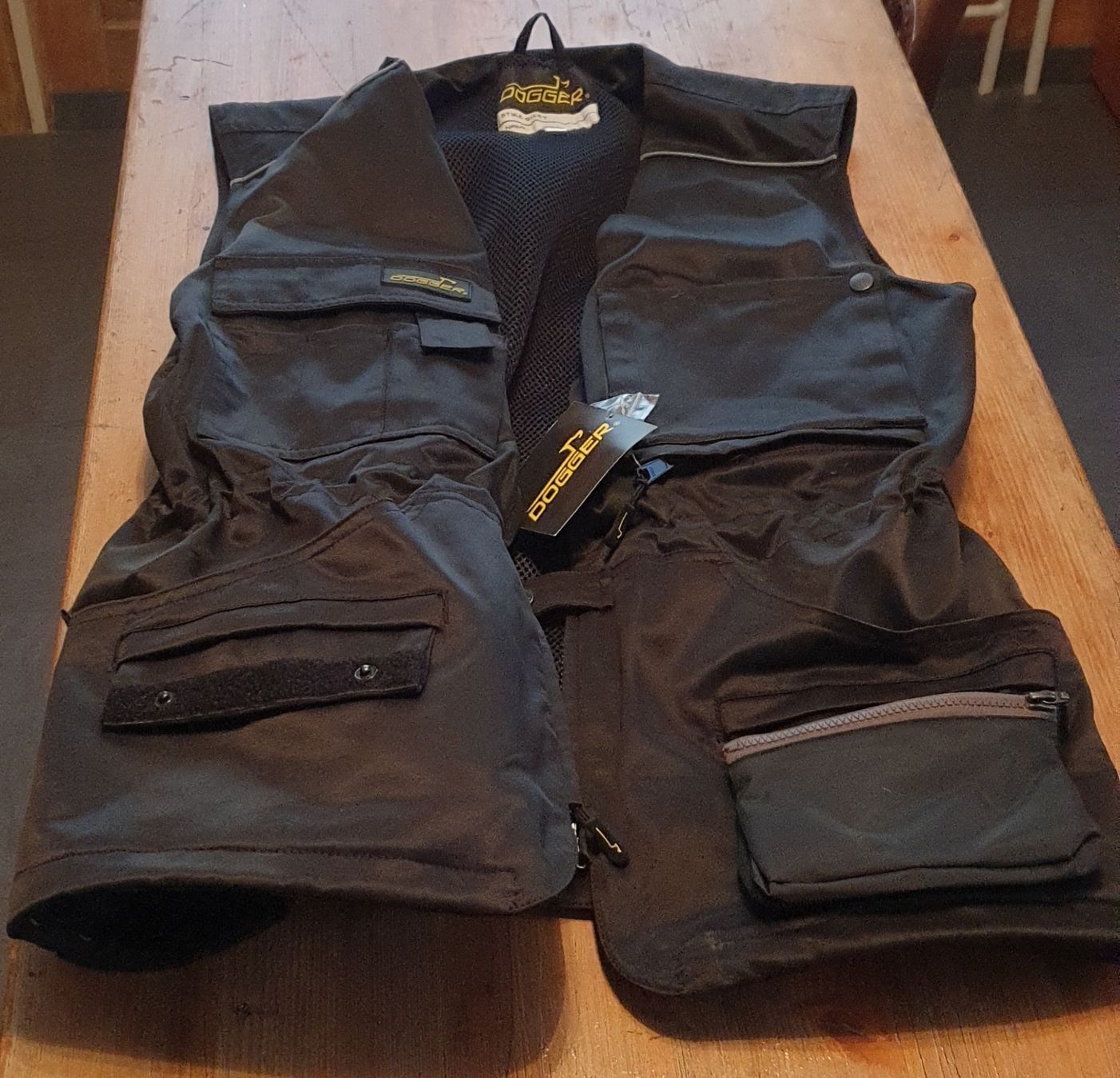 Dogger Gilet & Giacche: Weste / Gilet Dogger Grösse L – Nuovo e nell'imballaggio originale da Weiningen ZH venduto da Sternschnuppe33
