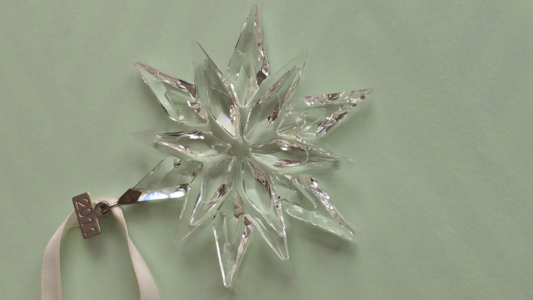 Swarovski Weihnachtsstern 2011 (Neu (gemss Beschreibung)) in Zrich fr  CHF 45  mit Lieferung auf Ricardo kaufen