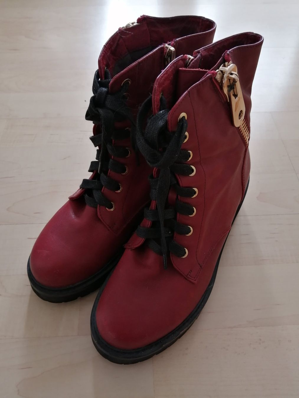 Damenschuhe: Damenstiefel aus echtem Leder size 35 – Gebraucht aus Buchrain von nat_pl5p 1