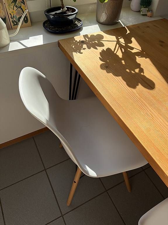 Set di tavolo e panche: Esstisch mit 4 Stühlen 70x140cm – Usato da Zürich venduto da mse_5rwj 2