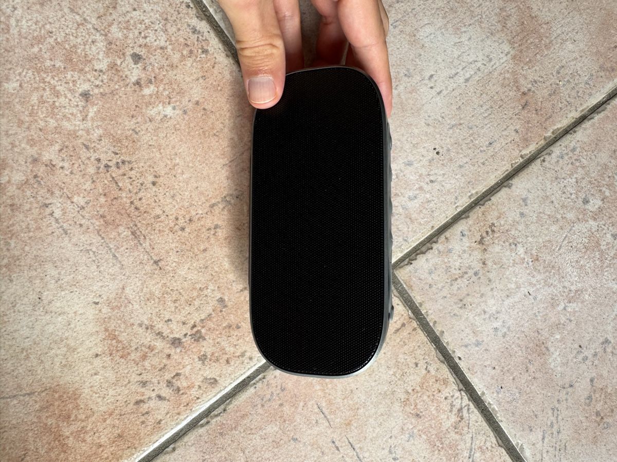 Lautsprecher: Portable Bluetooth Speaker Grey Like New Condition – Gebraucht aus Zürich von jes_2wyq 3