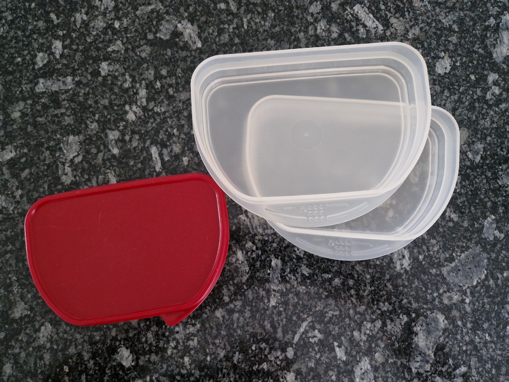 Tupperware Contenitori & Simili: TUPPERWARE contenitore per affettato  – Usato da Mezzovico venduto da maemy 1