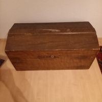 Alte Holztruhe