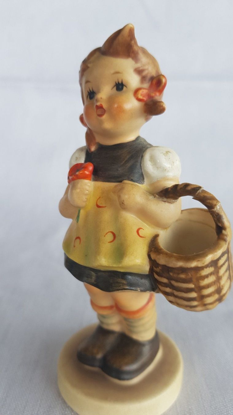 Hummel Figuren: Original Hummelfigur 1963 Sammlerstück – Gebraucht aus Horw von Kunstreich7