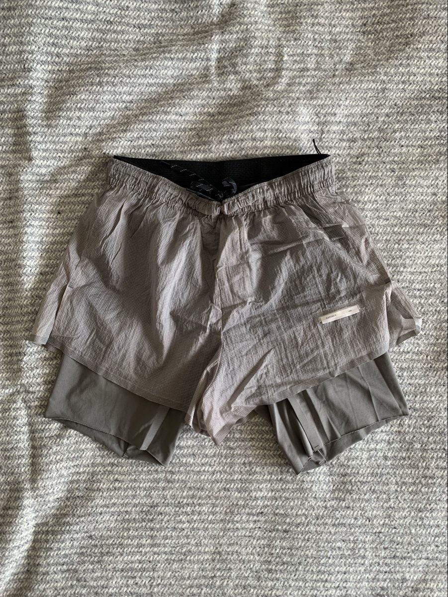 Satisfy Pantaloni: Satisfy Running Rippy Trail Short Size 1 – Usato da Oberengstringen venduto da super-soft-focus