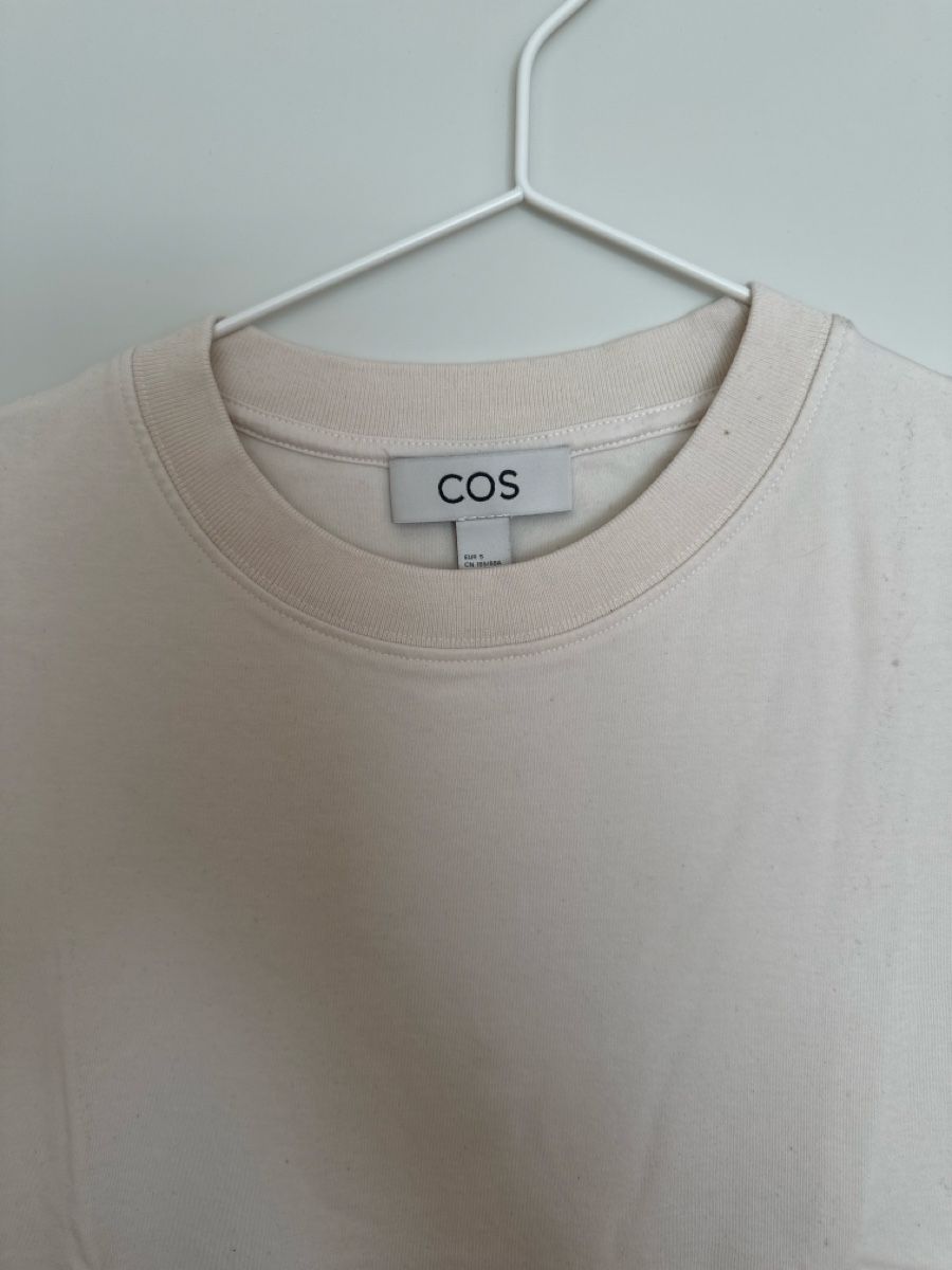 Cos T-Shirts: Cos Shirt – Gebraucht aus Luzern von LauraLynnMeier 1