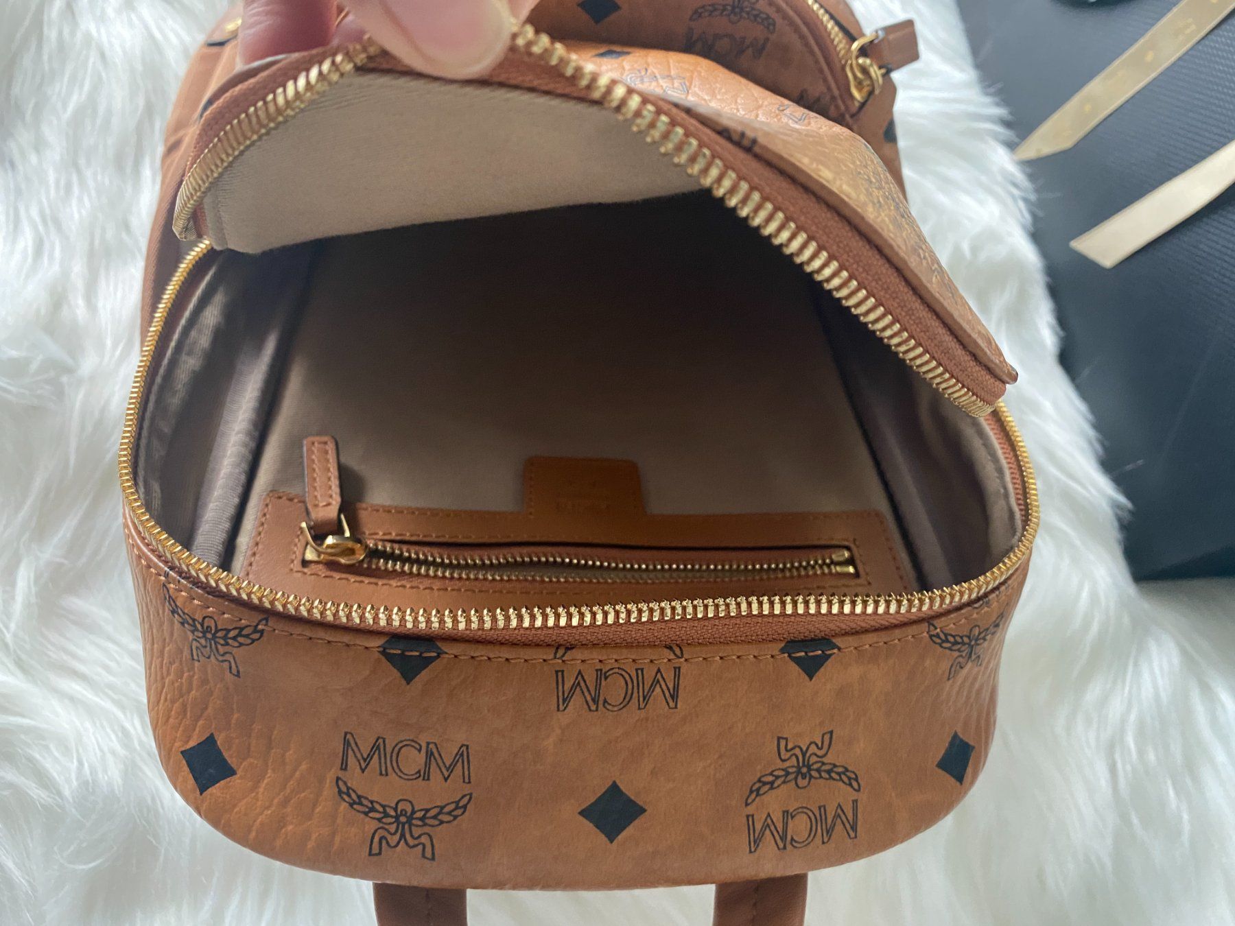 Mcm Borse: MCM Aren Sling-Bag Unisex – Usato da Dübendorf venduto da Levintreyer 6