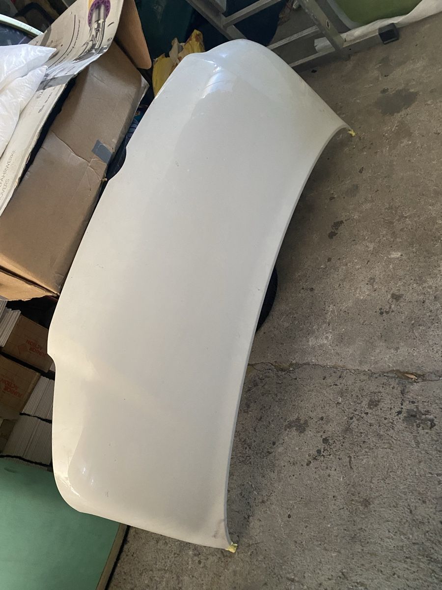 VW Tutti i ricambio: VW T5 Motorhaube – Usato da St. Gallen venduto da wartau04