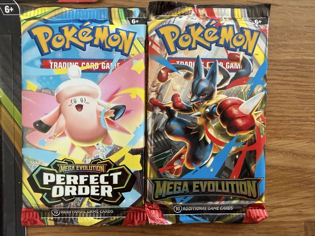 Pokémon Sammelbilder & Trading cards: 4 Blister, 3 Booster und einige Karten – Neu (gemäss Beschreibung) aus Amriswil von sim_nlb6 6