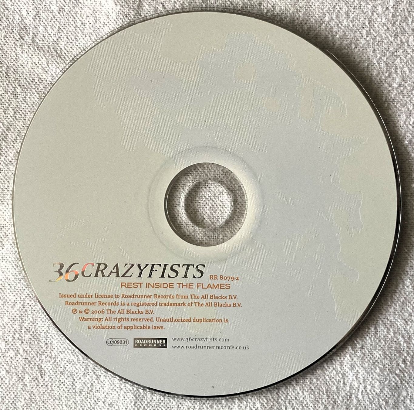 CD: 36 Crazyfists – Rest Inside The Flames - CD - 2006 – Usato da Uster venduto da Zardodel 1