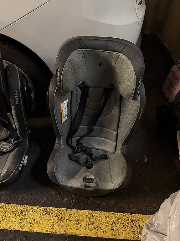 Seggiolini per auto: Kindersitz – Usato da Stetten AG venduto da Feriz2