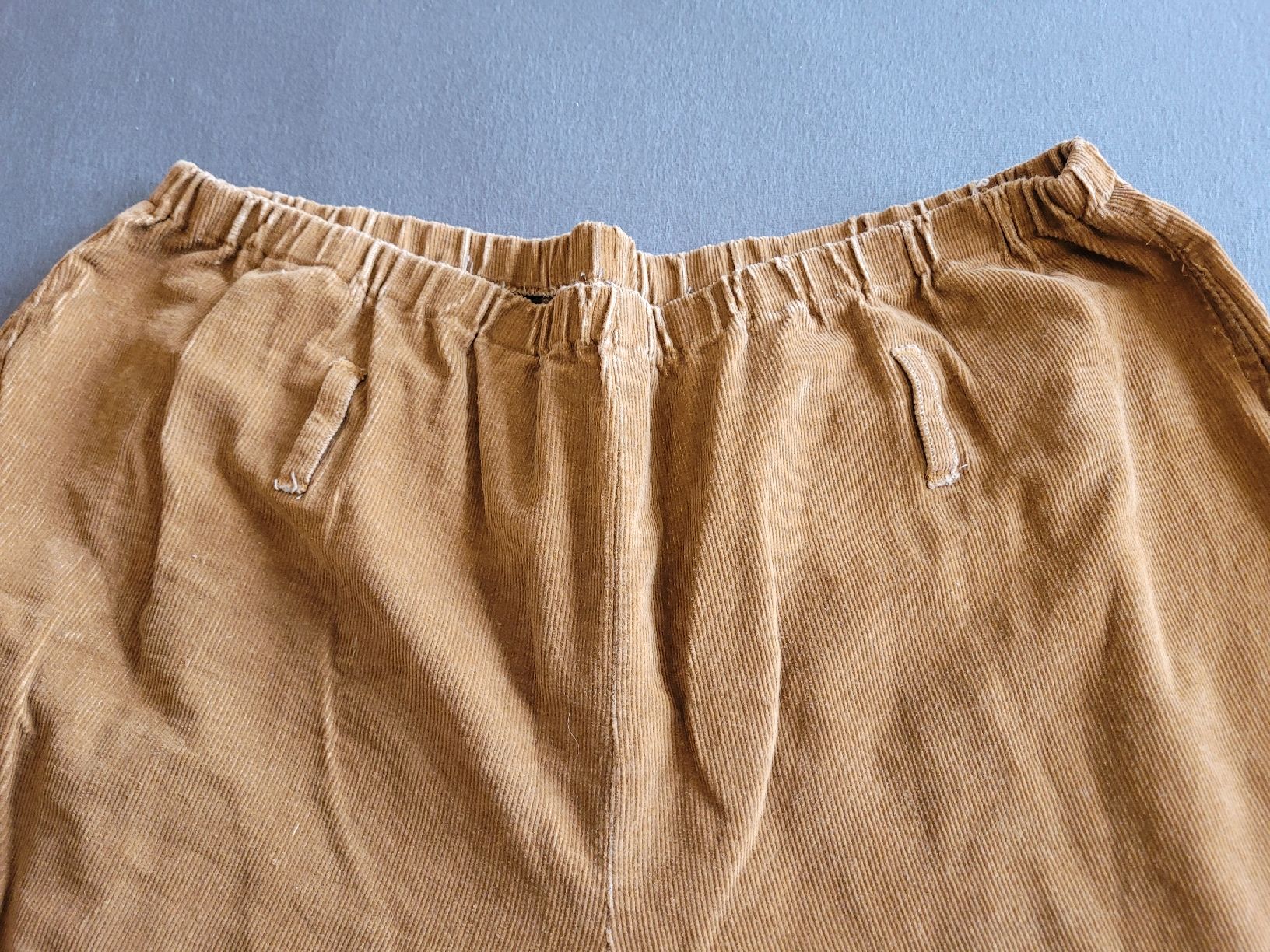 Pantaloni: Selbstgeschneiderte Hose – Usato da Aarburg venduto da Misohn 1