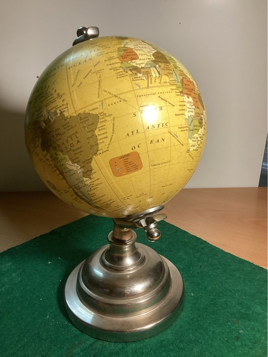 Autres décorations & accessoires: Kleiner Tischglobus – D'occasion à Zuzwil SG par lak_x6f2