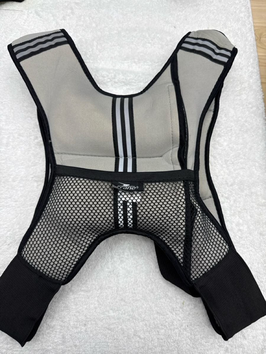 Gilet & Giacche: Gilet lesté pour course à pied taille unique gris – Usato da Chenens venduto da anasantos90 1