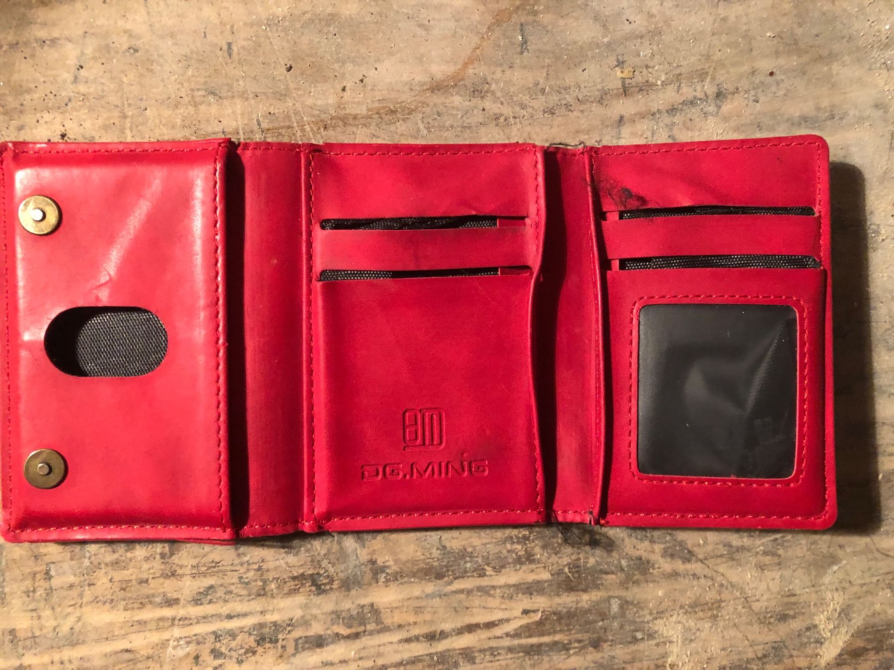 Portafogli: Portefeuille rouge D.G. Ming – Usato da Sierre venduto da side8625 1