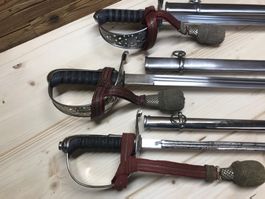 Uniform mit Degen 1899 3 Stk
