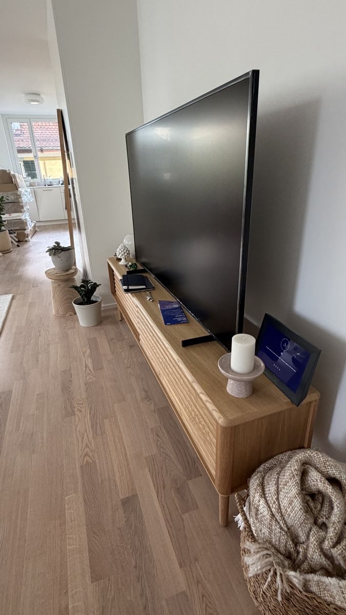 Kave Home Mobili TV: TV Mobel / TV Stand / Oak – Usato da Zürich venduto da klo_t68k