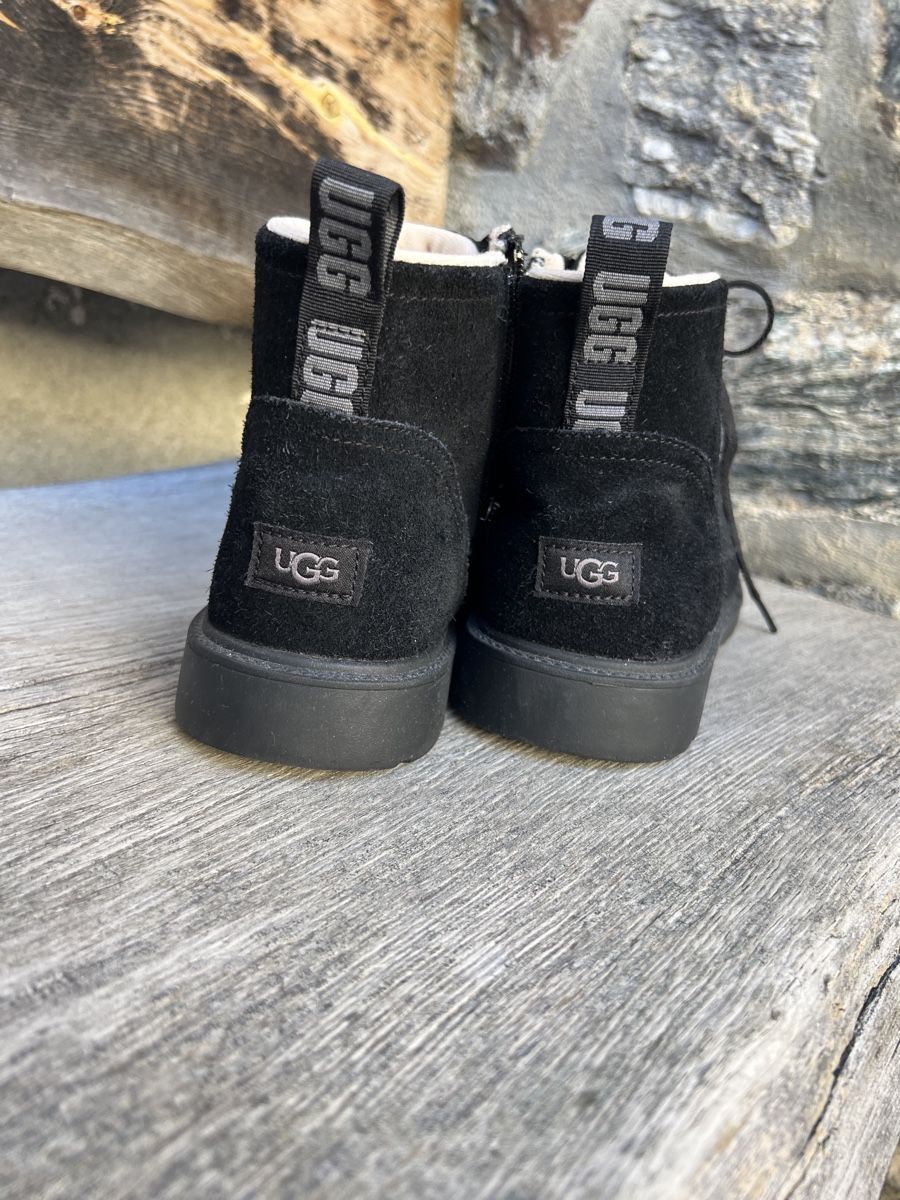Chaussures femmes: UGG Boots schwarz 38  – Neuf (Voir description) à Chur par dal_zsy5 2