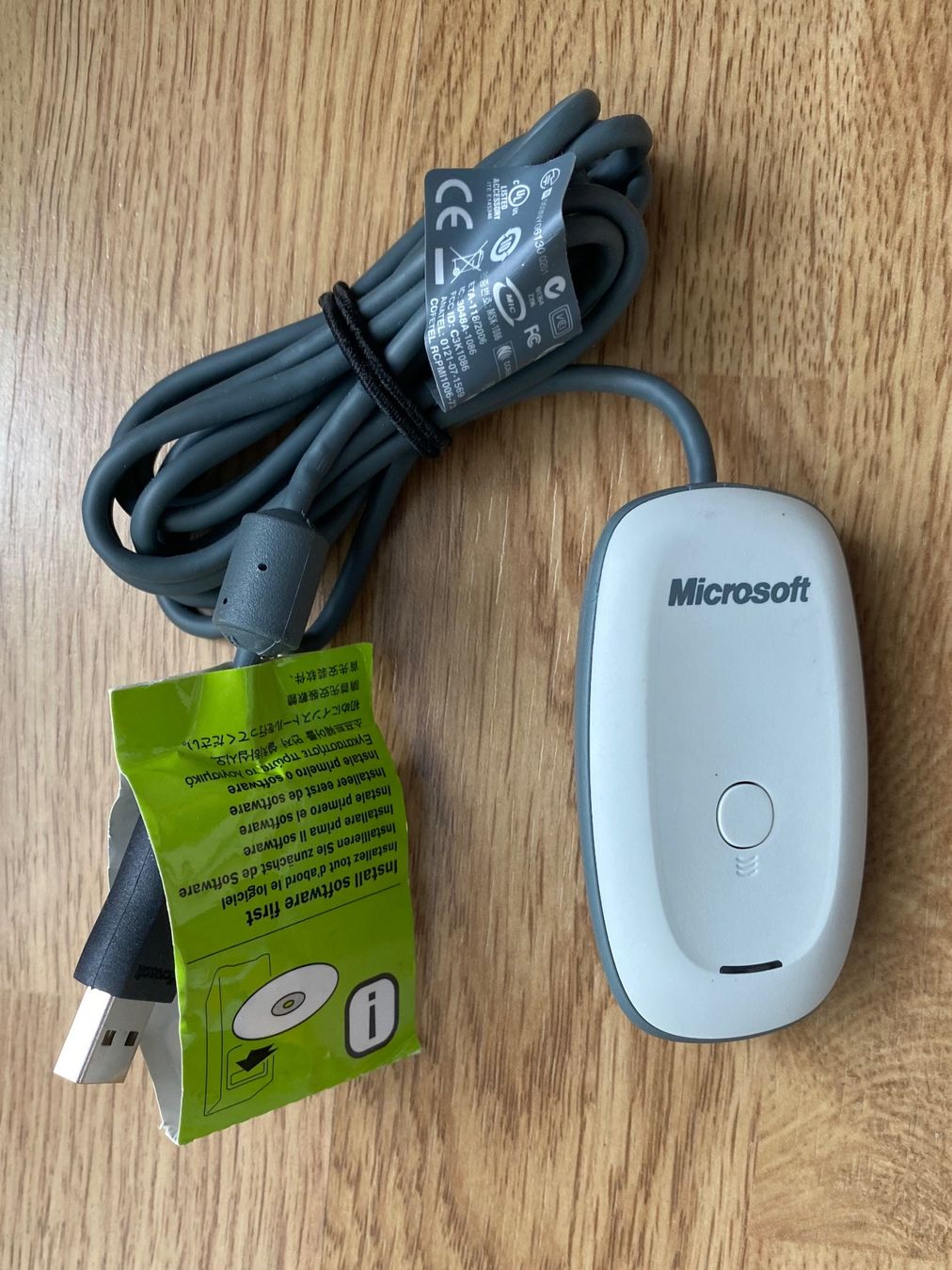 Microsoft Konsolen: XBox 360 Microsoft Windows Wireless Receiver – Gebraucht aus Rafz von  3