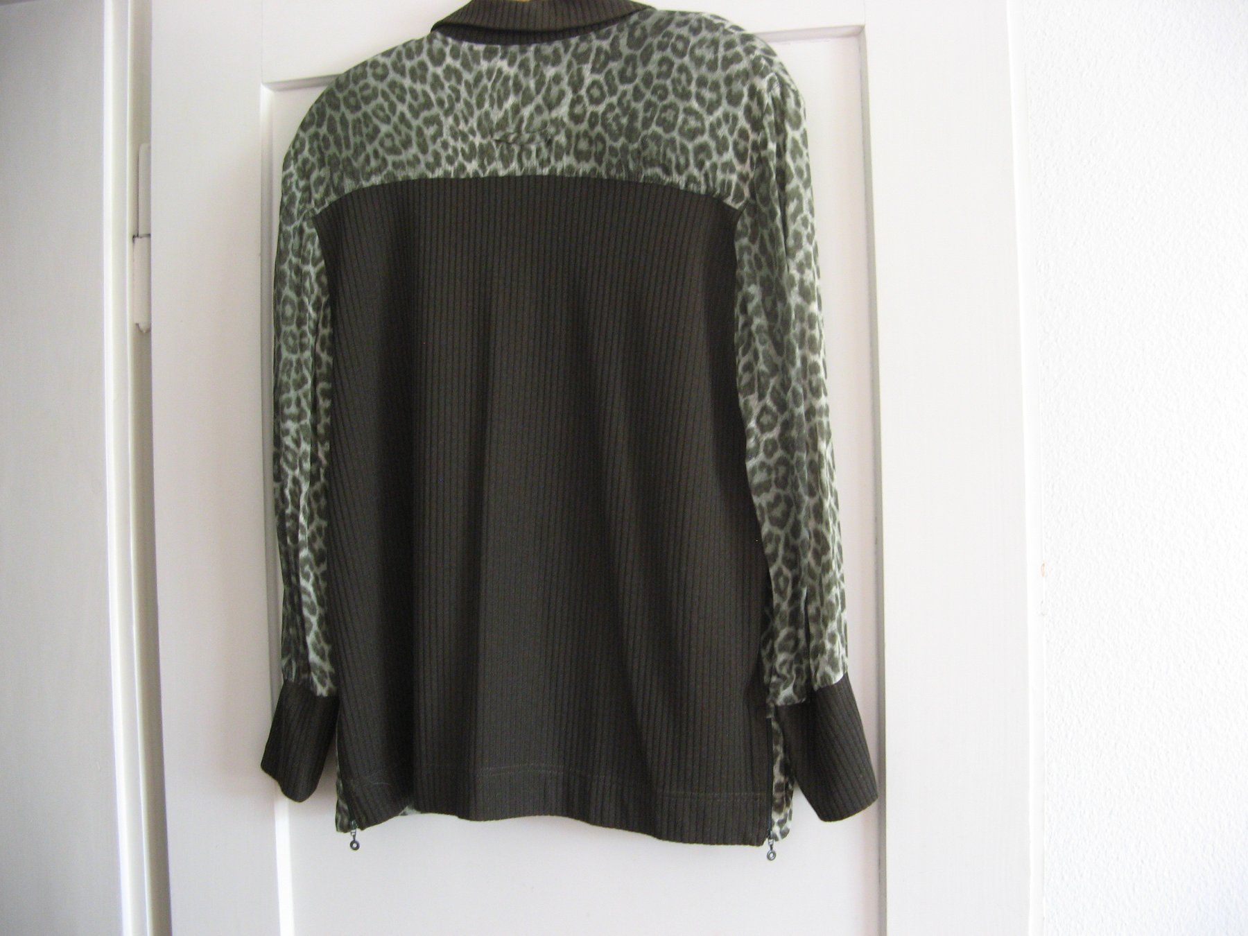 Camicette: Jacke, Bluse Wille Gr. 44 Leoprint – Usato da Zürich venduto da apil 4