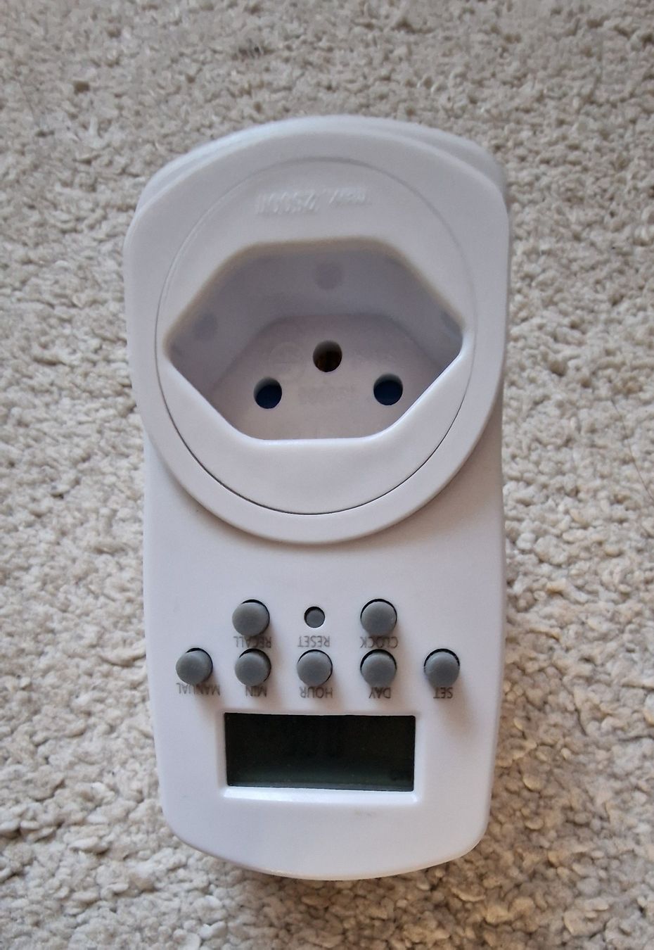 Spine: Timer digital 20 Schaltprogramme / Zufallsgenerator /Stecker – Usato da Gerlafingen venduto da dulifuli