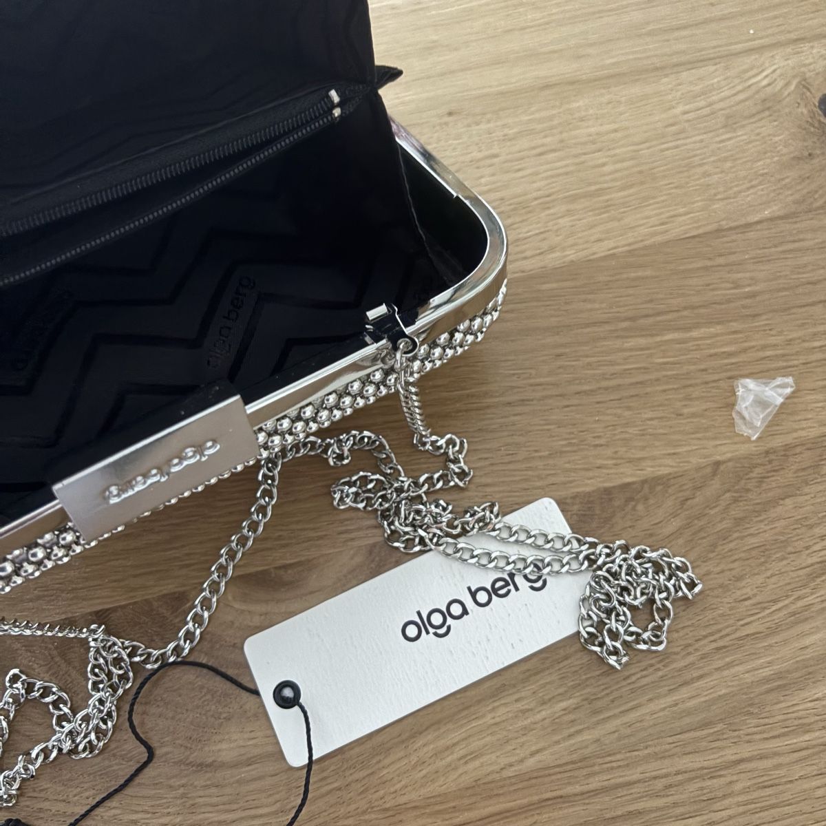 Taschen für Damen: Olga Berg clutch - defects on pictures – Defekt aus Pully von Sell_it_all 4