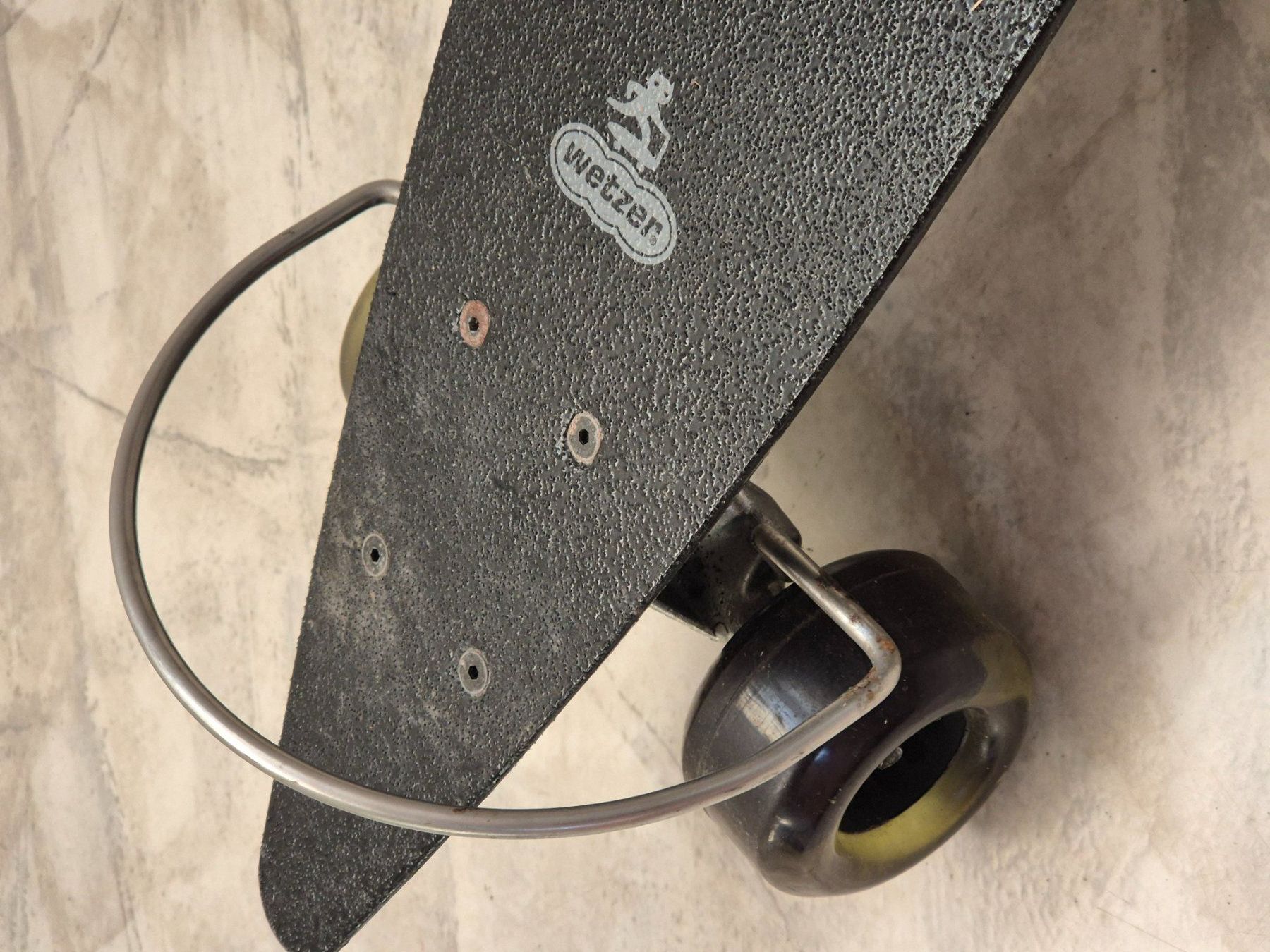 Kickboard: Wetzer Kickboard Roller mit Stange – Usato da Seewen SZ venduto da SuperpumaDisplayTeam 2