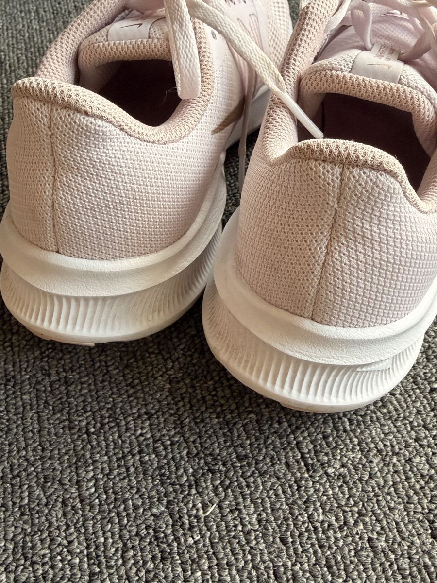 Nike Damenschuhe: Nike Downshifter 11 femmes taille 38 – Gebraucht aus Bulle von LeMoleson 2