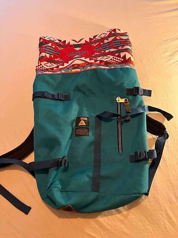 Sacs à dos: Poler x Pendleton Rolltop Rucksack  28L – D'occasion à Dietikon par Julia.obers 3